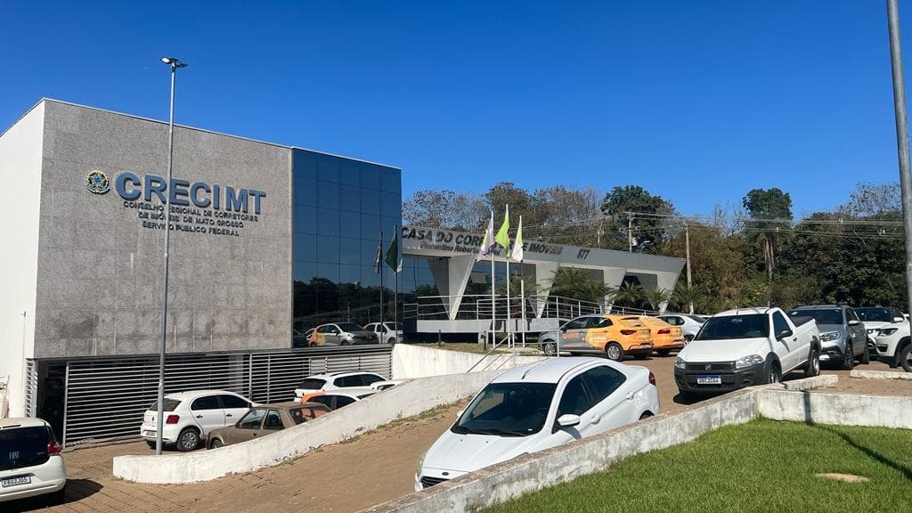 CRECIMT CELEBRA O DIA DO TRABALHADOR: A JORNADA DO PROGRESSO IMOBILIÁRIO E A VALORIZAÇÃO DO CORRETOR
