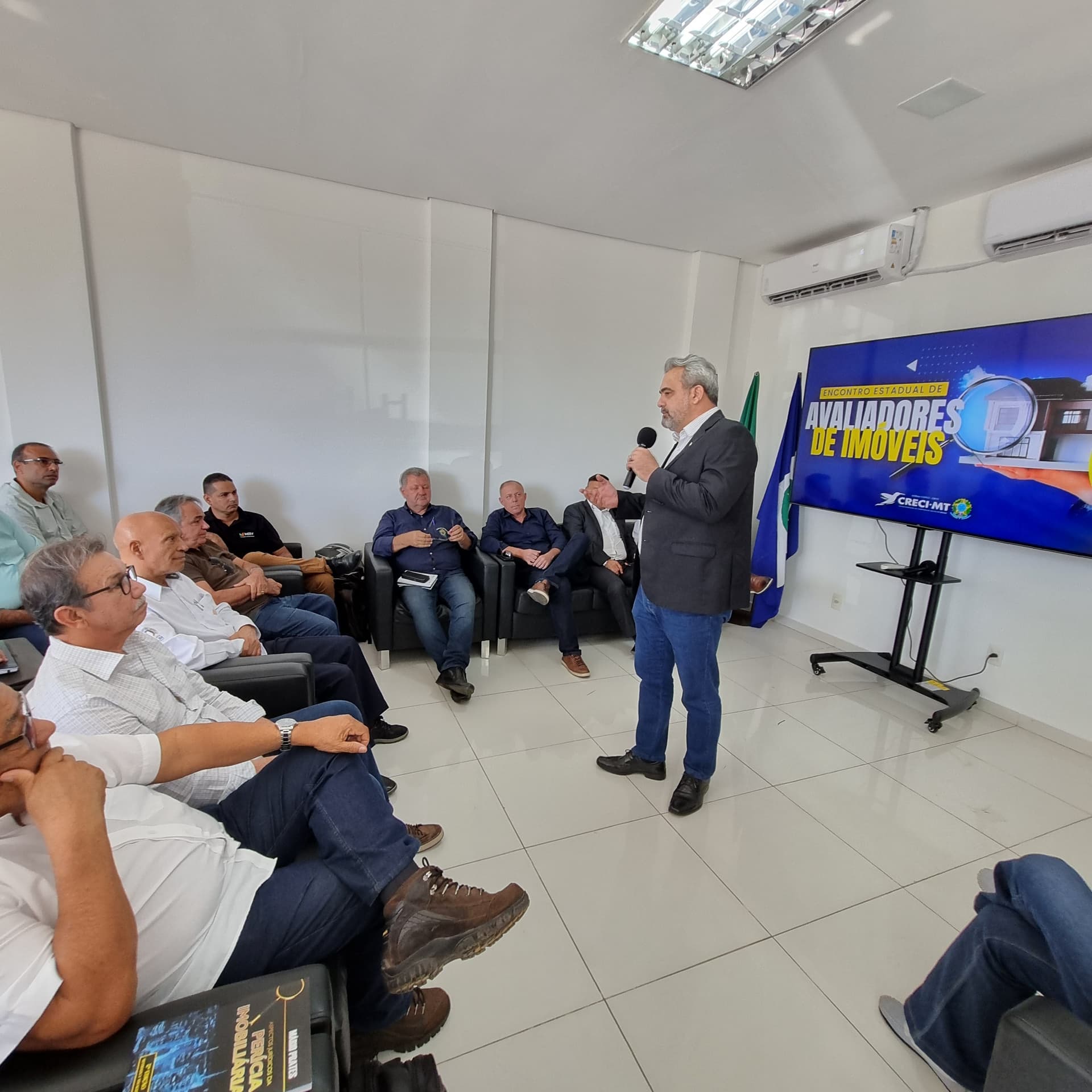 CRECI-MT FORTALECE CATEGORIA DE AVALIADORES DE IMÓVEIS COM ENCONTRO ESTADUAL